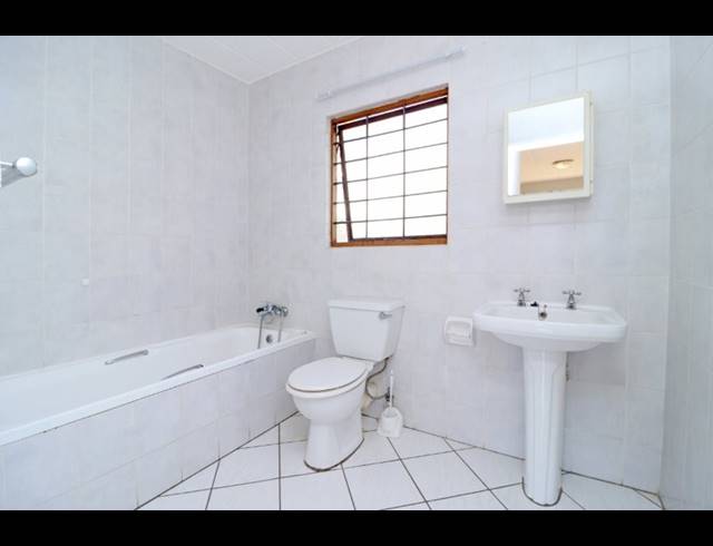 2 BEDROOM APARTMENT FOR SALE IN ROBINDALE